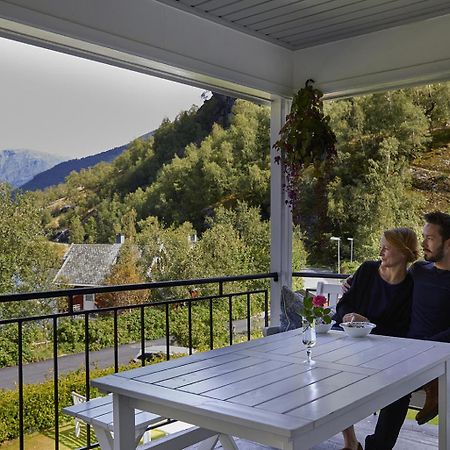Heimly Pensjonat Flåm Exteriör bild